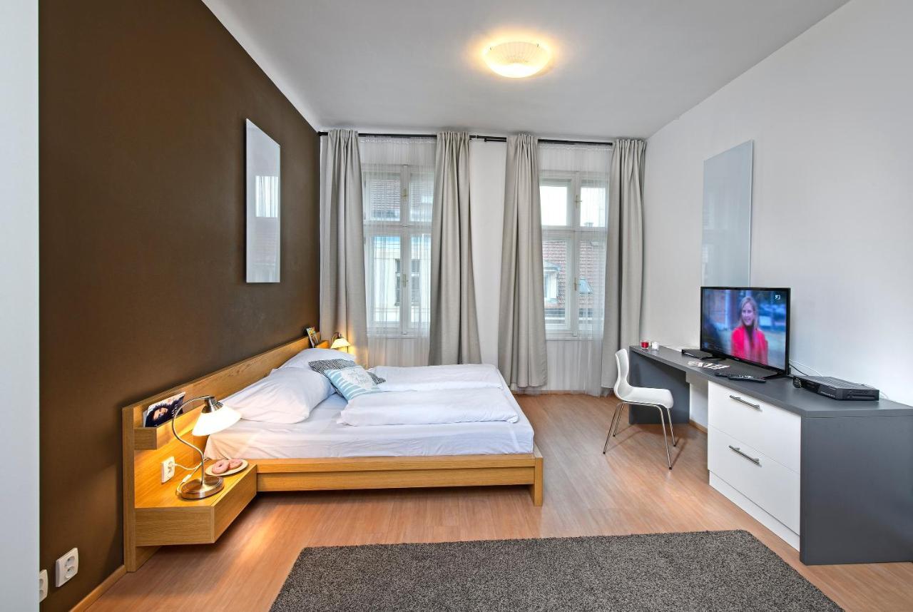 Downtown Suites Chlumova Prague Luaran gambar