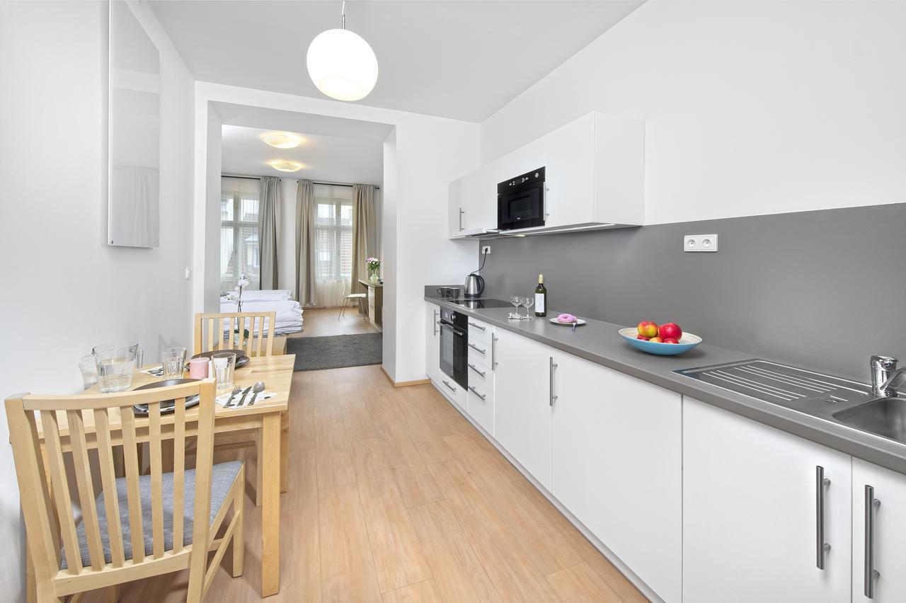 Downtown Suites Chlumova Prague Luaran gambar