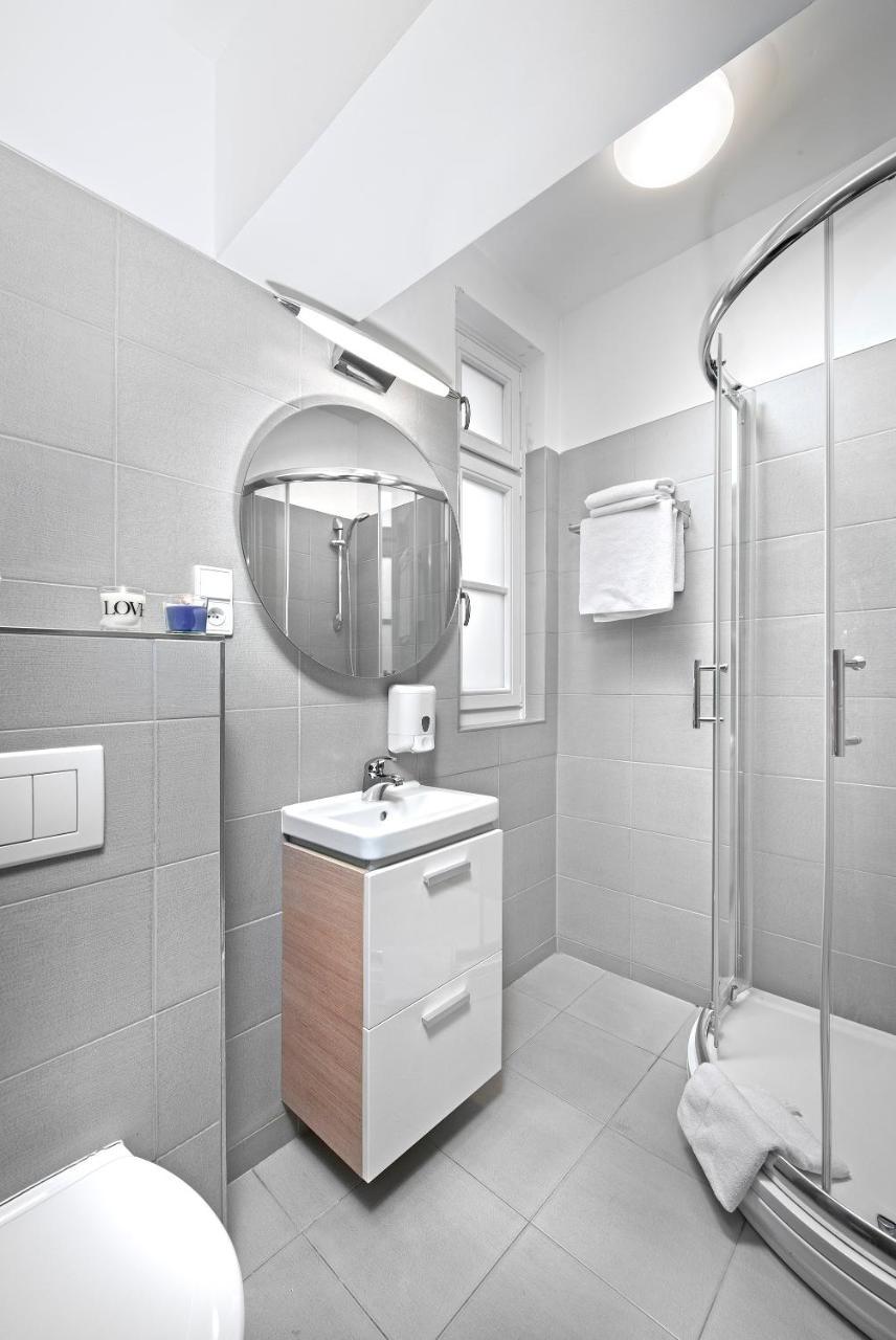 Downtown Suites Chlumova Prague Luaran gambar