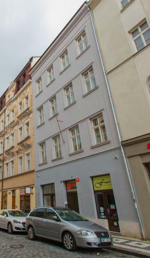 Downtown Suites Chlumova Prague Luaran gambar