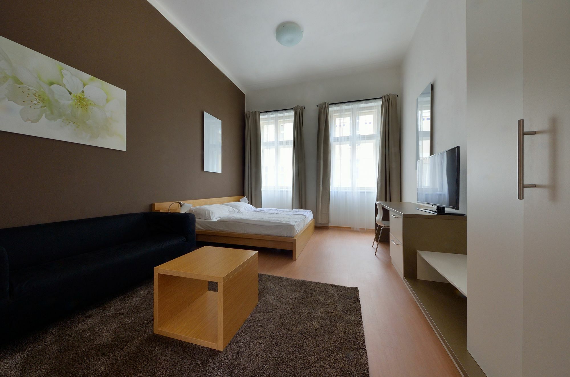Downtown Suites Chlumova Prague Luaran gambar